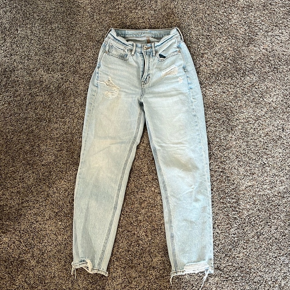American Eagle High-rise 90’s Boyfriend Jeans